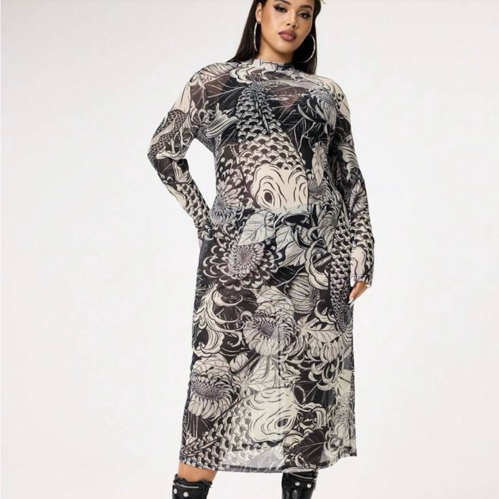 Black & Cream Floral Print Long Sleeve Maxi Dress